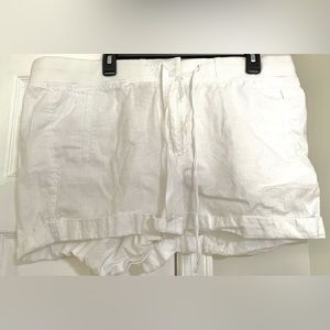 Loft textured white shorts